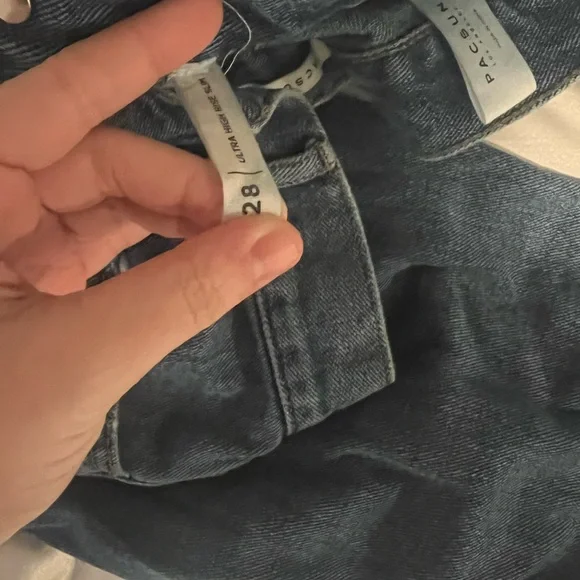 high rise boyfriend jean - Picture 2 of 4